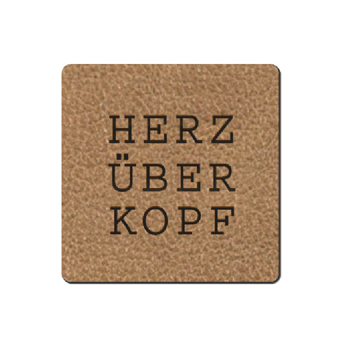 1 Kunstlederlabel "Herz über Kopf" - Braun