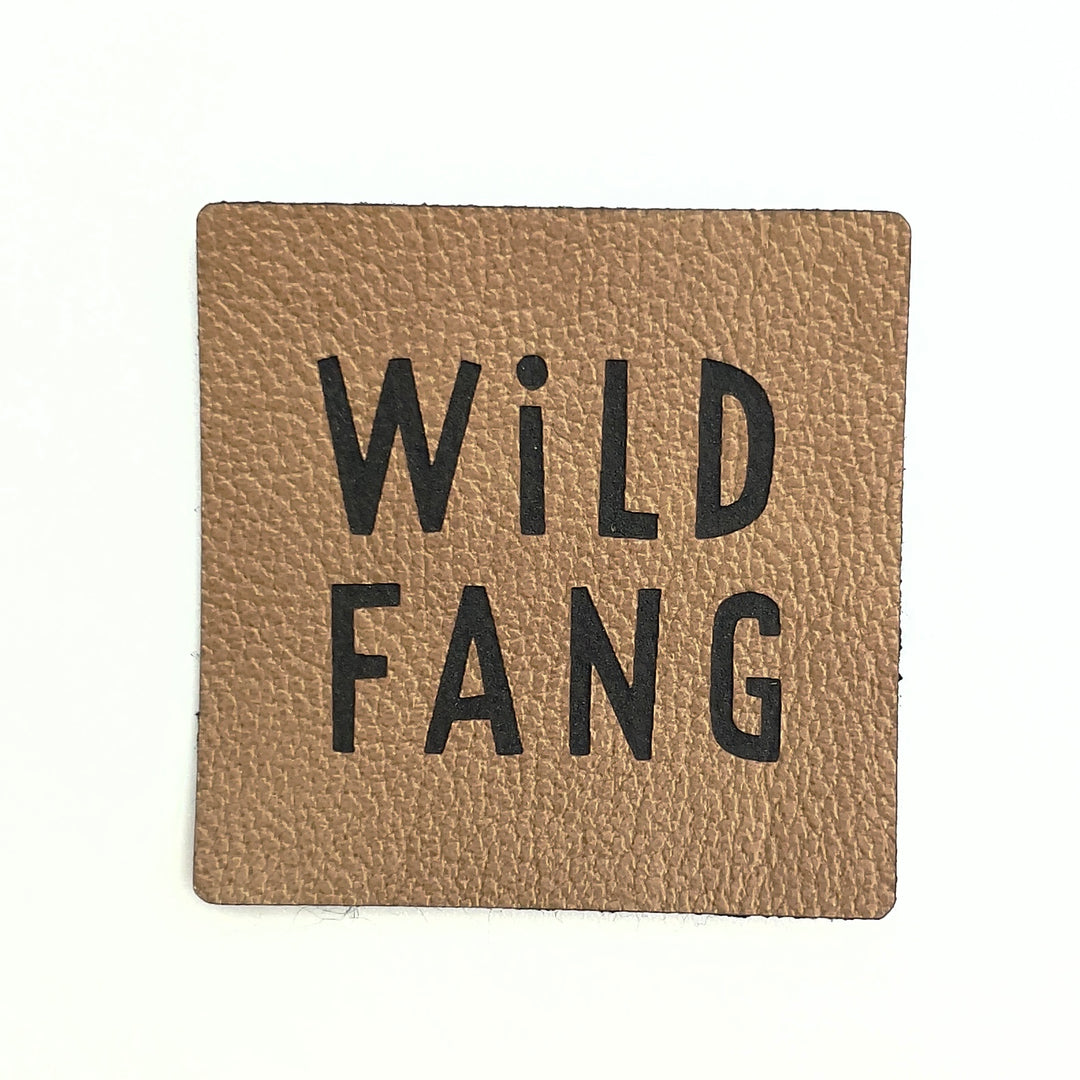 1 Kunstlederlabel "Wildfang" - Braun