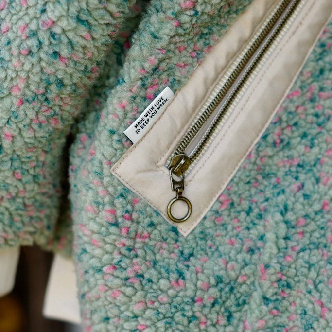 Weblabel "made with love to keep you warm