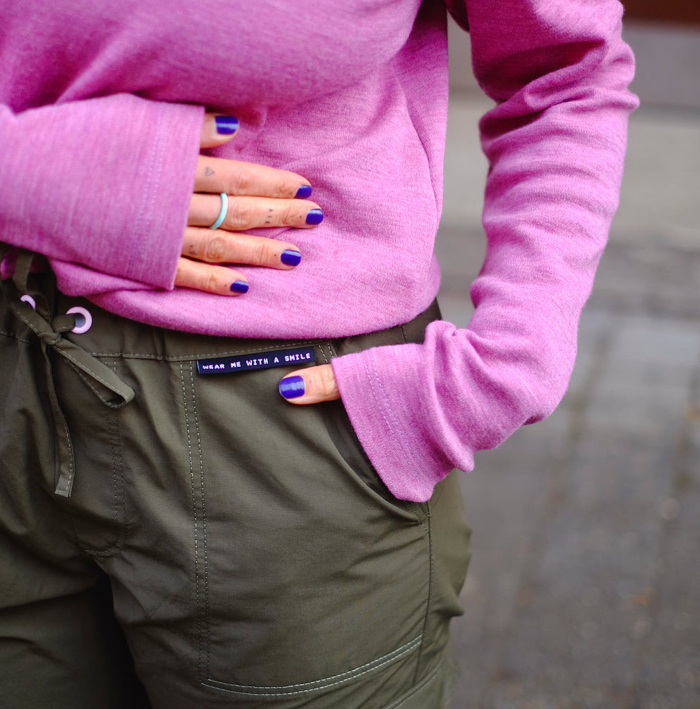 Weblabel "wear me with a smile"- schwarz