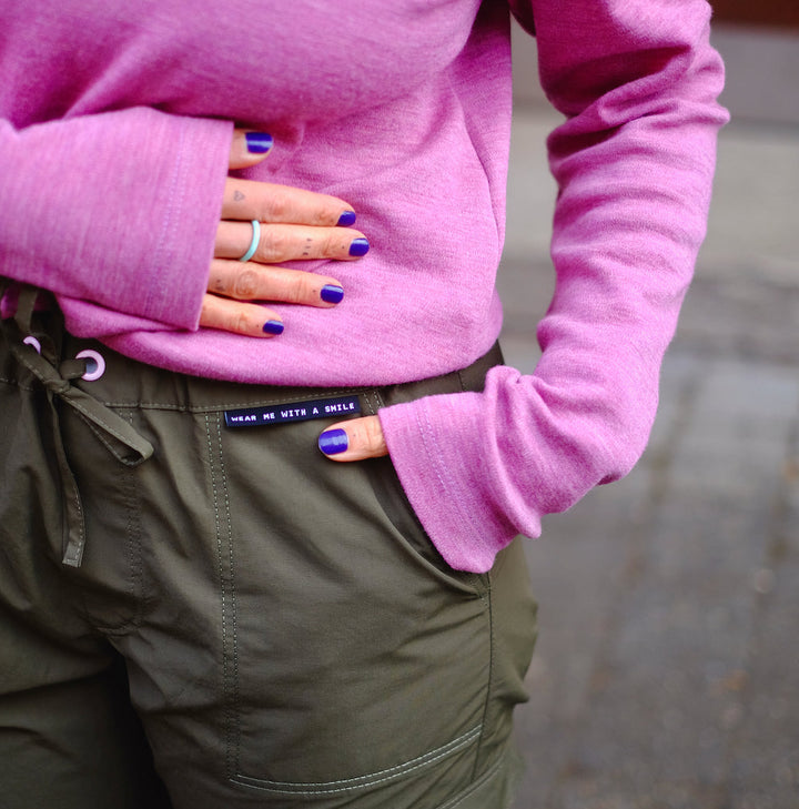 Weblabel "wear me with a smile"- schwarz