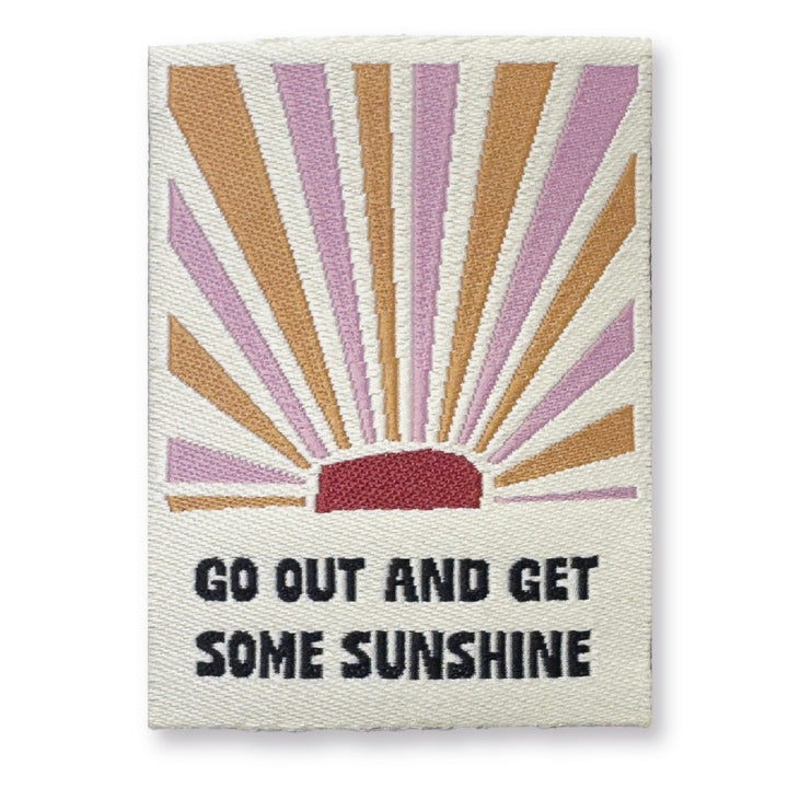Webpatch zum Aufnähen "Go out and get some sunshine"