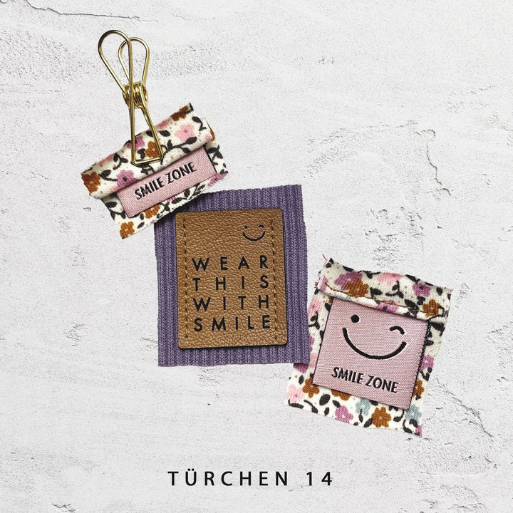 1 Kunstlederlabel "wear this with smile" - Braun
