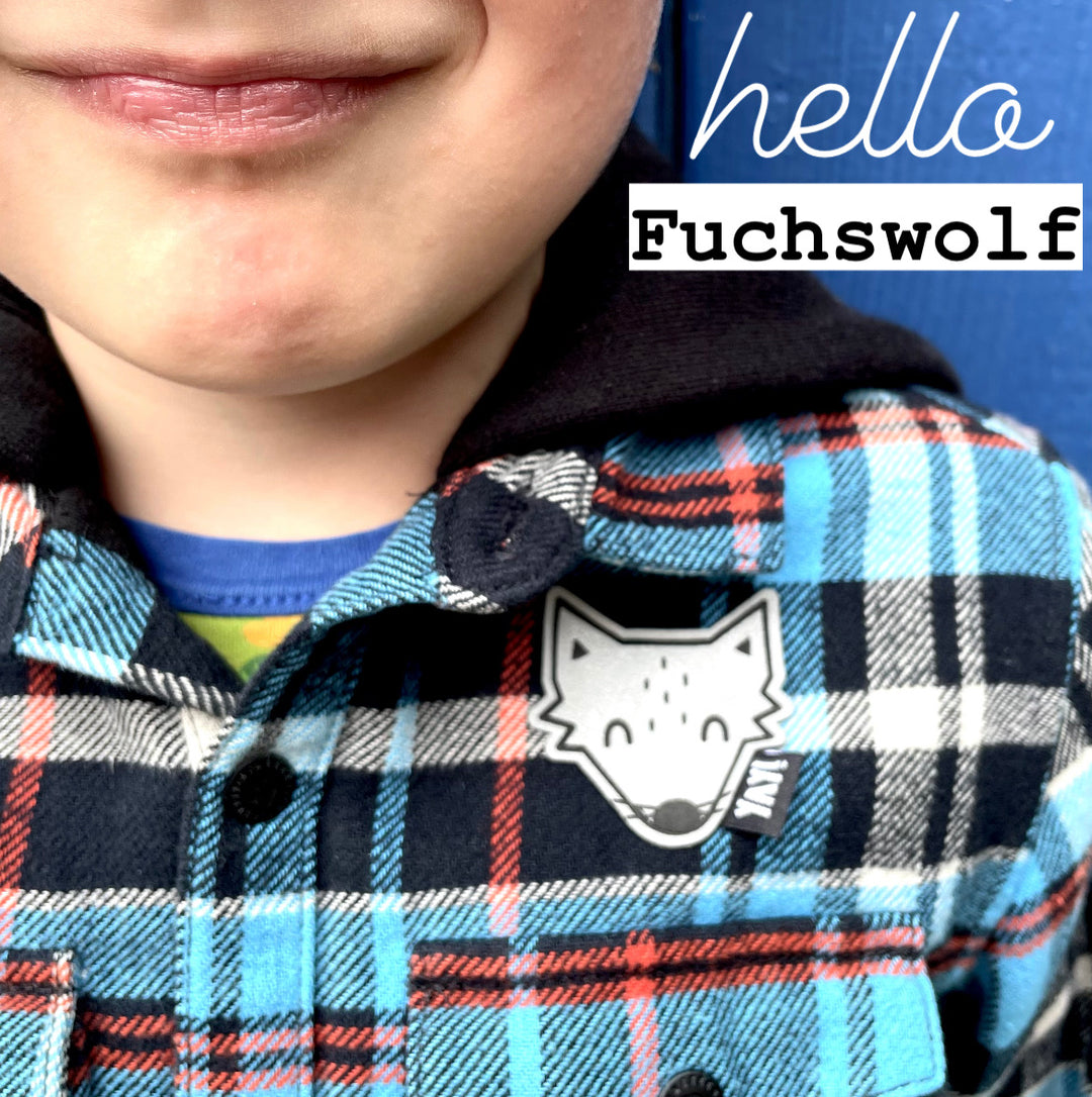 1 Kunstlederlabel "Fuchswolf" - Grau