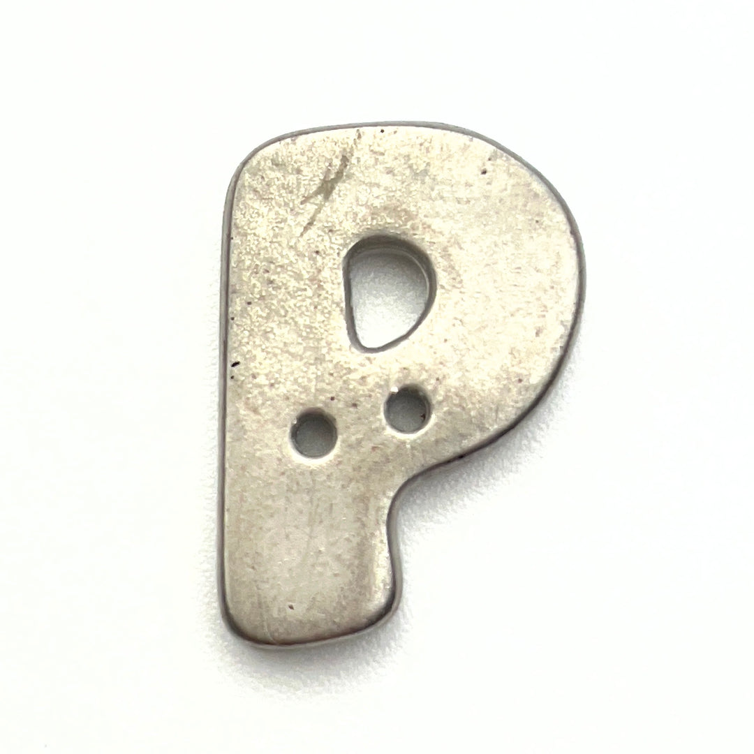 1 Metallic Buchstabenknopf 18mm - P
